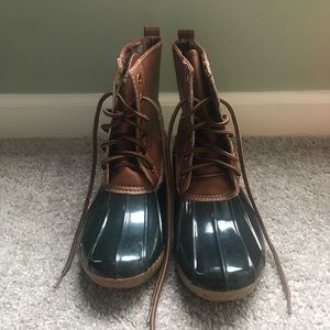 duck boots